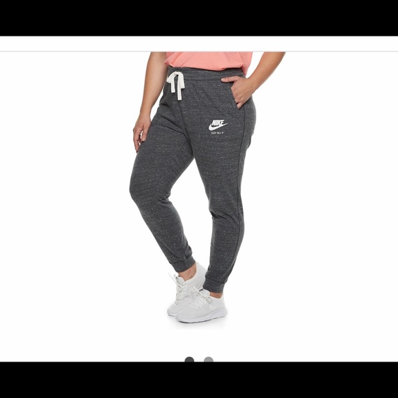 Nike Pants - nike joggers/sweatpants